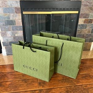 Authentic Gucci Paper Shopping Gift Bags New